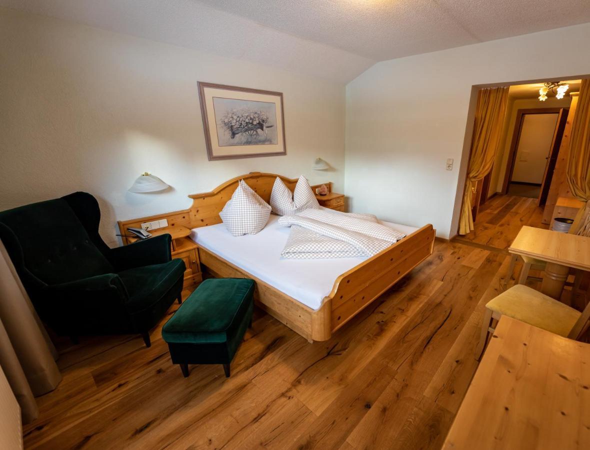Gasthaus-Pension Golfvilla Pertisau Extérieur photo