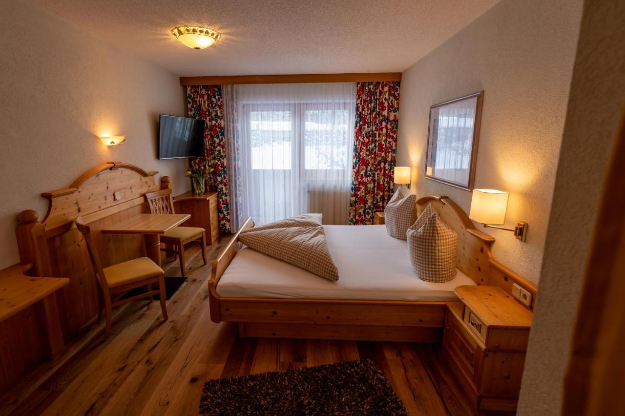 Gasthaus-Pension Golfvilla Pertisau Extérieur photo