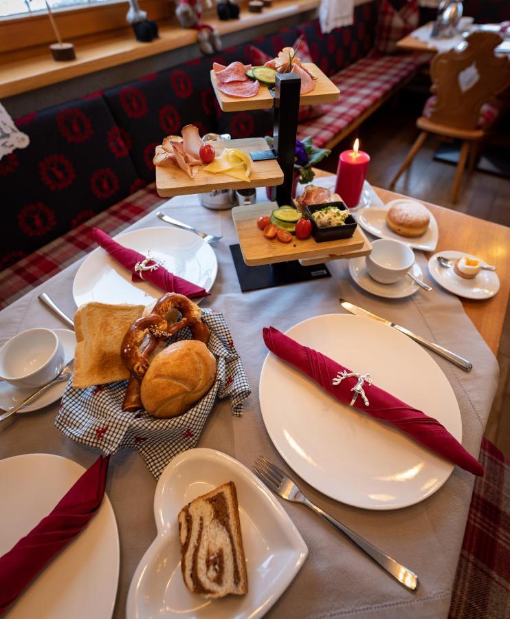 Gasthaus-Pension Golfvilla Pertisau Extérieur photo