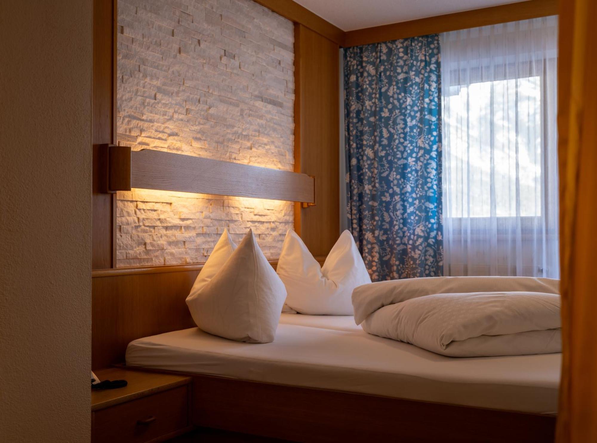 Gasthaus-Pension Golfvilla Pertisau Extérieur photo