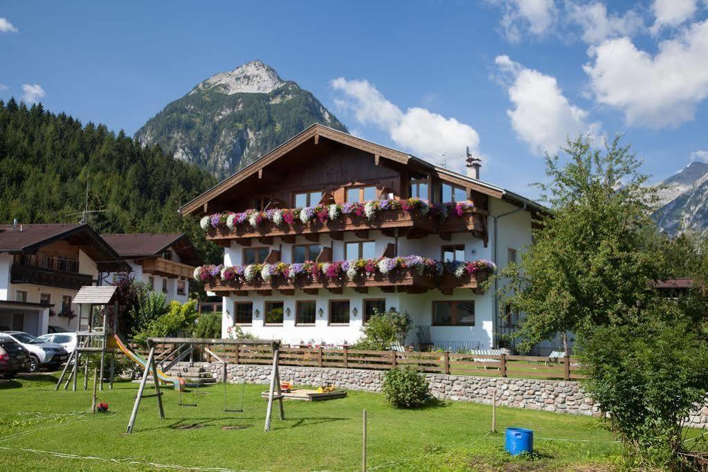 Gasthaus-Pension Golfvilla Pertisau Extérieur photo